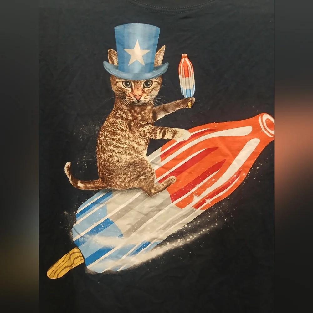 Patriotic Cat T-Shirt - XL